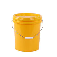 Seau en plastique PP blanc de qualité alimentaire personnalisé en usine, 5 et 10 gallons (20L, 5L), avec couvercle et poignée pour le stockage de l'eau