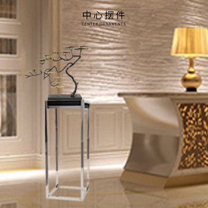 Adorno de pino de aluminio fundido de 1160*500*900MM para decoraciones de hoteles y centros de convenciones - Product Image 1