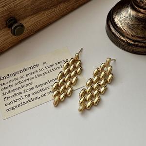 ต่างหูเงินแท้ S925 ดีไซน์ห้อยระย้า สไตล์เรโทร หรูหราเบาๆ แบบสายนาฬิกา พร้อมเครื่องประดับเสริมบุคลิกทันสมัย - Product Image 2