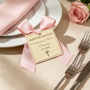 Targhette Nomi Personalizzate in Acrilico Quadrate Incise al Laser - Regali Eleganti e Personalizzati per Matrimoni, Battesimi e Prima Comunione - Product Image 3