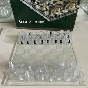 25×25cm パーティーグラスカップ 国際チェス卓上ボード ドリンクゲーム ショットワイングラス チェスセット - Product Image 3
