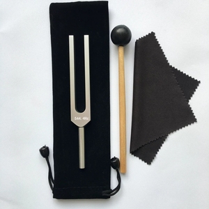 Kit de diapasons à résonance 544,4 Hz en gros – Instrument de vibration sonore haute fréquence pour l'équilibre spirituel et la thérapie par le yoga - Product Image 1