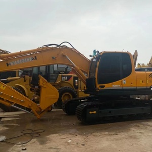 Vente Flash : Excavatrice sur Chenilles Hyundai 220 Importée, Haute Qualité, Faible Kilométrage, Meilleur Prix - Product Image 4