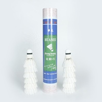 Volant de badminton en plumes d'oie blanches de haute qualité, modèle Huamei n°5, le plus durable, fabriqué à l'usine d'Anhui, pour la compétition amateur.