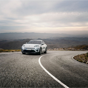 2024 New Suv High Speed 4 Wheel New Energy Vehicle para <span class=keywords><strong>Porsche</strong></span> <span class=keywords><strong>Macan</strong></span> Luxury Brand Import Electric Cars from China - Product Image 3