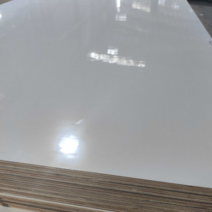 Contrachapado Laminado HPL de Alta Presión Moderno, Fenólico de Alta Calidad con Revestimiento de Chapa de Abedul - Product Image 2