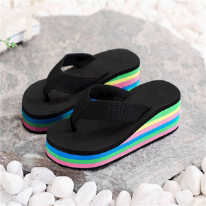 Comodi sandali estivi Casual da spiaggia infradito da donna con zeppa arcobaleno alla moda coreana - Product Image 3