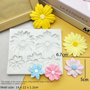 Molde <span class=keywords><strong>de</strong></span> silicona desechable <span class=keywords><strong>con</strong></span> 12 cavidades, flor <span class=keywords><strong>de</strong></span> Margarita rosa, hojas, formas para decoraciones <span class=keywords><strong>de</strong></span> pastel <span class=keywords><strong>de</strong></span> caramelo <span class=keywords><strong>de</strong></span> <span class=keywords><strong>Chocolate</strong></span> DIY hechas a mano - Product Image 6