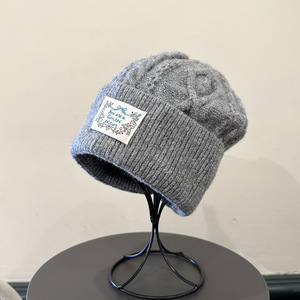 2025 Premium Outono/Inverno Patchwork Quente e à Prova de Frio Beanie Luxo Beanie - Product Image 2