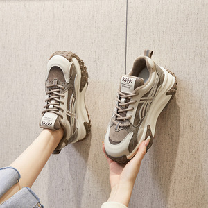 Chaussures de sport pour femmes de créateur, vente en gros, semelle antidérapante, légères, chaussures de basket-ball, chaussures de sport décontractées pour femmes - Product Image 1