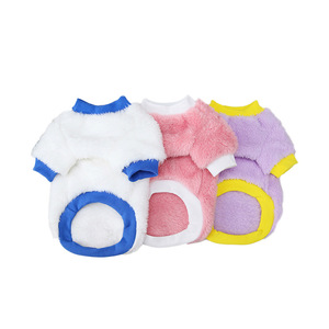 Vêtements pour animaux de compagnie en gros, pyjamas d'hiver en peluche personnalisés pour chiens et chats, écologiques, accessoires pour chiens de haute qualité pour animaleries - Product Image 6