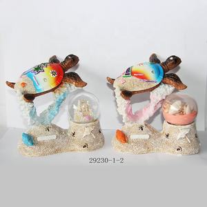 كرة ثلجية تذكارية مخصصة على شكل سلحفاة بحرية مع صدف وأحجار رملية، هدايا سياحية للشواطئ الاستوائية - Product Image 5