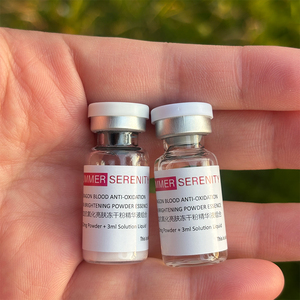 Suero Facial Blanqueador e Iluminador con Polvo Liofilizado de Sangre de Dragón, Personalizable con Logotipo, Refina los Poros Faciales, Esencia Liofilizada - Product Image 5