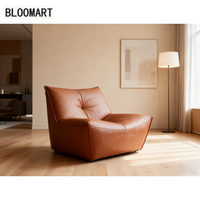 Confortable entièrement en cuir véritable une chaise éponge vers le bas en peluche remplissage cadre en bois en acier au carbone noir mat Base de plateau tournant