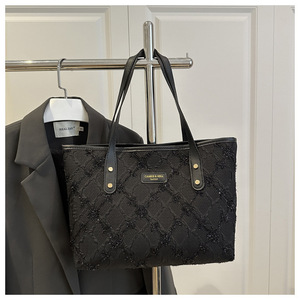 Bolso Tote de Mujer, Gran Capacidad, Impermeable, de Cuero PU, Abertura Superior, Listo para la Playa, Detalle de Bordado, Colección Otoño/Invierno - Product Image 2
