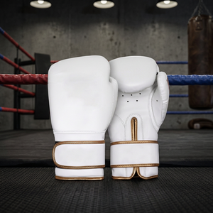 Gants de boxe professionnels en cuir personnalisés et gants de sparring, gants de kick-boxing Cleto reyes, gants de boxe personnalisés - Product Image 3