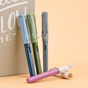 <span class=keywords><strong>Penna</strong></span> <span class=keywords><strong>Stilografica</strong></span> per Calligrafia <span class=keywords><strong>con</strong></span> Scatola Trasparente, Pennini da 0.28/0.38/0.5/0.7/1.0/1.2mm, Ottimo Regalo per Studenti e Forniture Scolastiche - Product Image 1