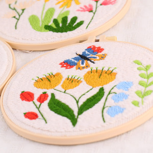 3 uds. <span class=keywords><strong>Kit</strong></span> de inicio de <span class=keywords><strong>bordado</strong></span> de aguja de punzón de <span class=keywords><strong>flores</strong></span> <span class=keywords><strong>Kit</strong></span> de aguja de punzón para principiantes adultos niños <span class=keywords><strong>Kit</strong></span> de aguja de ganchillo conjunto de regalo - Product Image 2