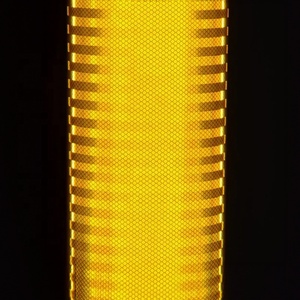 Высокоинтенсивная светоотражающая пленка, самоклеящиеся светоотражающие виниловые наклейки из поликарбоната, рулон светоотражающей пленки для безопасности дорожного движения - Product Image 4