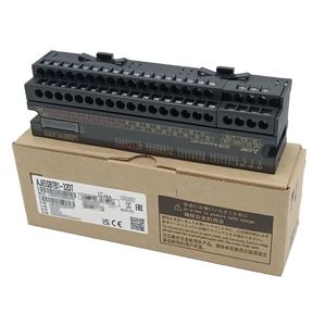 โมดูลรีโมท I/O อุตสาหกรรม 8 จุด แบบทรานซิสเตอร์เอาต์พุตชนิดซิงค์ ระบบ CC-Link รุ่น AJ65SBTB18T1 AJ65SBTB18T AJ65SBTB116T AJ65SBTB13 - Product Image 1