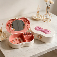 Boîte à bijoux organisatrice en plastique avec fermeture à pression, étui de rangement de voyage pour bijoux avec miroir, support pour bagues, boucles d'oreilles, colliers et bracelets