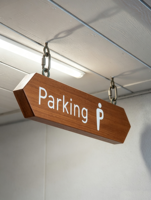 Panneau de signalisation WC suspendu en bois moderne et écologique, personnalisé, pour toilettes féminines, avec chaîne en acier, directionnel pour hôtel
