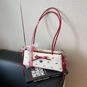 กระเป๋าสะพายไหล่ทรงสี่เหลี่ยมมีโครงสร้างตกแต่งโบว์ขนาดใหญ่น่ารักมีลายจุด - Product Image 4