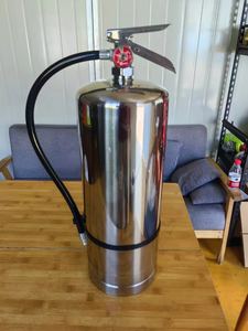 <span class=keywords><strong>Extincteur</strong></span> chimique humide de classe K de <span class=keywords><strong>6</strong></span> <span class=keywords><strong>litres</strong></span> - Product Image 2