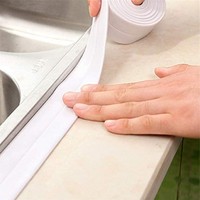 Bande d'étanchéité adhésive double face en PVC acrylique blanche pour coins de baignoire, fentes d'évier et joints anti-moisissures pour cuisine et salle de bain