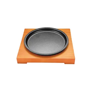 Hot Selling Gietijzeren Fajita Kookgerei Hot Pan Ronde Sizzling Plaat Met Luxe Rode Houten Basis