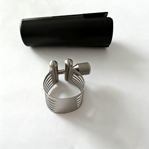 Ligature et capuchon métalliques de qualité supérieure pour saxophone, fixation durable pour embouchure métallique de saxophone alto et <span class=keywords><strong>t</strong></span>énor - Product Image 6