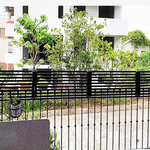 90*120cm regolabile <span class=keywords><strong>fai</strong></span> <span class=keywords><strong>da</strong></span> <span class=keywords><strong>te</strong></span> recinzione <span class=keywords><strong>da</strong></span> <span class=keywords><strong>giardino</strong></span> <span class=keywords><strong>giardino</strong></span> esterno bordo decorativo cortile percorsi Patio pannello di recinzione bordo prato in plastica - Product Image 6