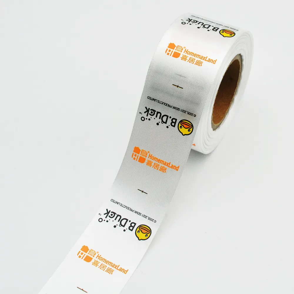 Factory Custom Hochwertige Satin Material Center Fold Eigenmarke Wasch pflege etiketten für Kleidung