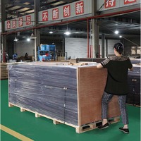 Tablero de paneles de pared WPC Anti-UV impermeable con patrón de grano de madera 3D de alta calidad para decoración de paredes, vallas y techos al aire libre