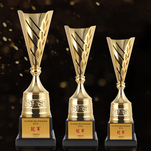Grand trophée <span class=keywords><strong>de</strong></span> 80cm en métal personnalisé pour compétition sportive majeure Champion Team Awards Gagnant Souvenir Cadeau OEM Golden Heavy Trophées - Product Image 2