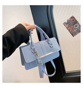 <span class=keywords><strong>2025</strong></span> mới nhất phụ nữ thiết kế nhỏ vuông Túi xách PU Vật liệu khóa nút của phụ nữ thời trang bolsas de mujer bán buôn - Product Image 2