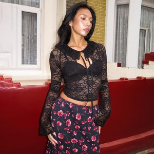 Top de encaje personalizado 2026 para mujer, con cuello anudado, manga larga, ajustado, translúcido, con aberturas, para fiesta - Product Image 6