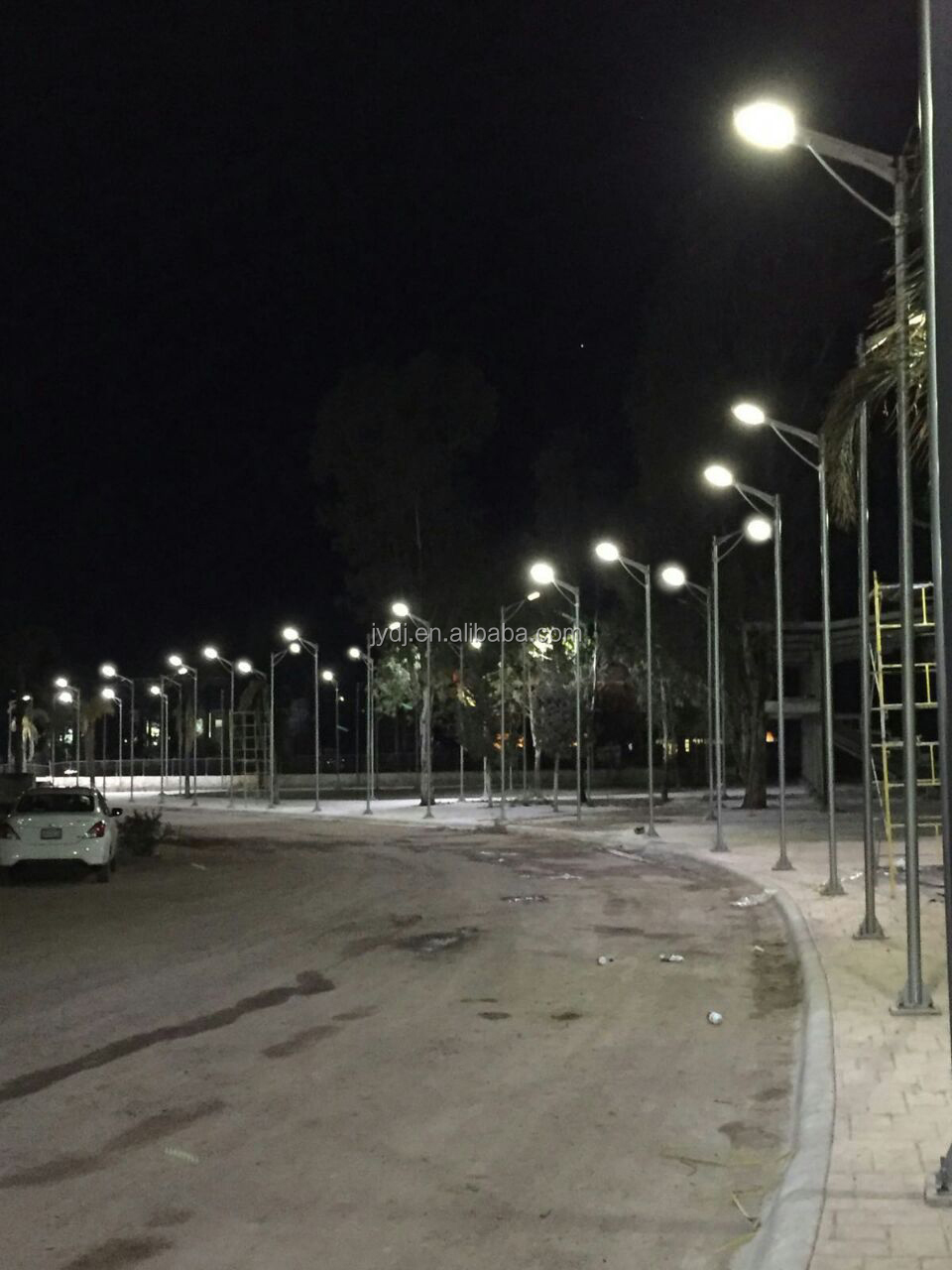 IP65 Rated Solar LED Garden Lamp 12V DC Outdoor Street Light Replacement for Existing Garden Lights · image 5