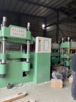 Machine de compression de mélamine à double couleur à fonctionnement automatique de la marque Panlong, 350 tonnes, haute efficacité, machine à vaisselle en mélamine