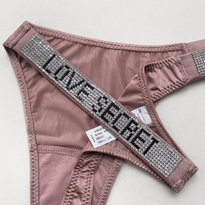 Tanga Sexy Europea Americana con Pedrería 1047T, Ropa Interior Femenina para Ejercicio Físico, Tanga de Tiro Bajo Antibacteriana con Abertura Alta - Product Image 3