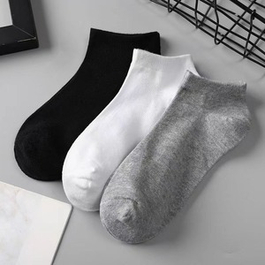 Calcetines Tobilleros para Mujer Cmax de Algodón, Deportivos, Invisibles y Económicos en Color Blanco - Product Image 2