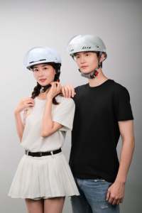 2025 Neuer Verkaufsschlager CCC-Zertifizierter ABS+EPS-Material Leichtgewichtiger Halbschalen-Fahrradhelm Elektro-Motorradhelm mit Visier - Product Image 3