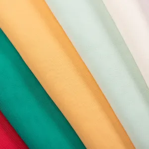 Hochwertige kunden spezifische Fabrik preis Probe kostenlos 100D 100% Polyester weiß Chiffon Stoff für Kleid