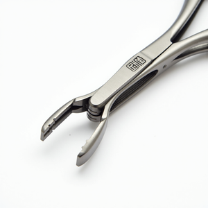 Pinzas Quirúrgicas de Titanio Mecanizadas con Precisión por CNC, Instrumentos de Cirugía Ortopédica y Fabricación de Dispositivos Médicos, Piezas Médicas - Product Image 1