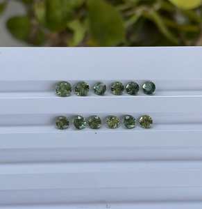 Zafiro Verde Natural |   Zafiro de Corte Brillante Redondo |   OM GEMS |   Todos los Tamaños |   Zafiro para Anillos de Boda y Compromiso - Product Image 1