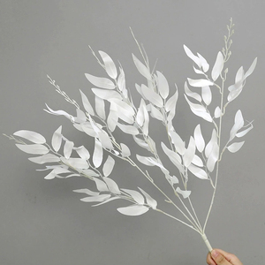 Arreglos Florales Modernos de Alta Calidad, Rosas Blancas y Lotos Artificiales de Plástico Realistas, Ideales para el Día de la Madre y Graduaciones - Product Image 2