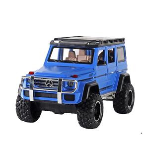 Voiture jouet en alliage moulé sous pression 1:24 4 roues modèle SUV six portes avec son et lumière pour enfants - Product Image 4