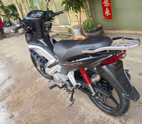 Vélo à cadre courbé Haojue Xuandi 110cc en gros, moteur 110cc, vitesse maximale 61-80 km/h, transmission fluide, design ergonomique