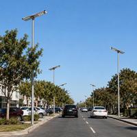 智能太阳能 LED 路灯，带 4G CAT-1 GPS IP66 功能，用于道路资产测绘和数字项目移交