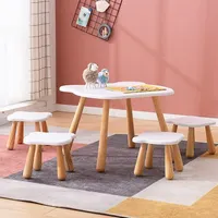 Mesa infantil moderna, cadeirinha e cadeiras para brincadeiras no jardim da infância, mesa de estudo, mesa de escrita para casa